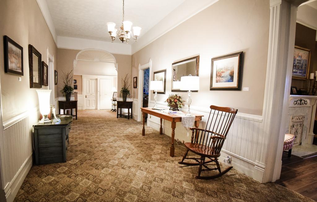 1898 Waverly Inn Hendersonville Extérieur photo